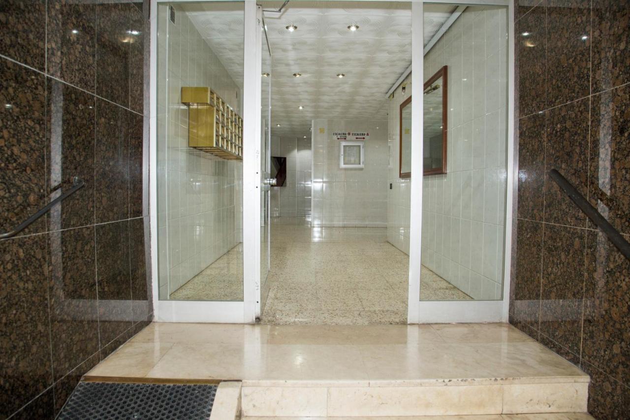 Apartamento Reus 2 - Parking Gratuito Экстерьер фото